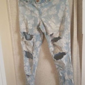 Ripped Cherokee Jeggings Flower Pattern